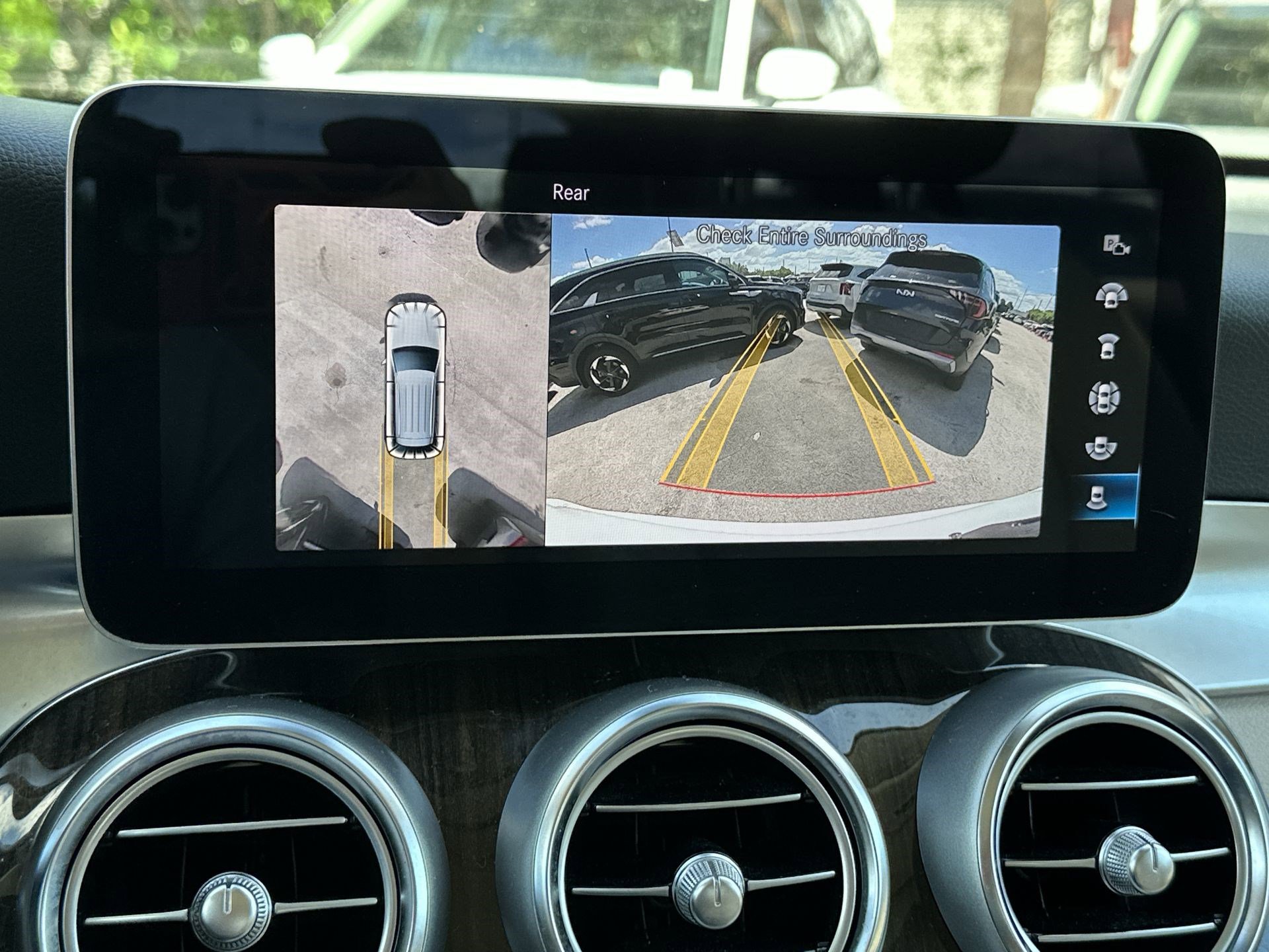 Used 2022 Mercedes-Benz GLC 300 image 22