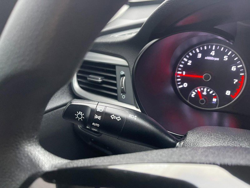 Used 2020 Kia Optima LX image 24