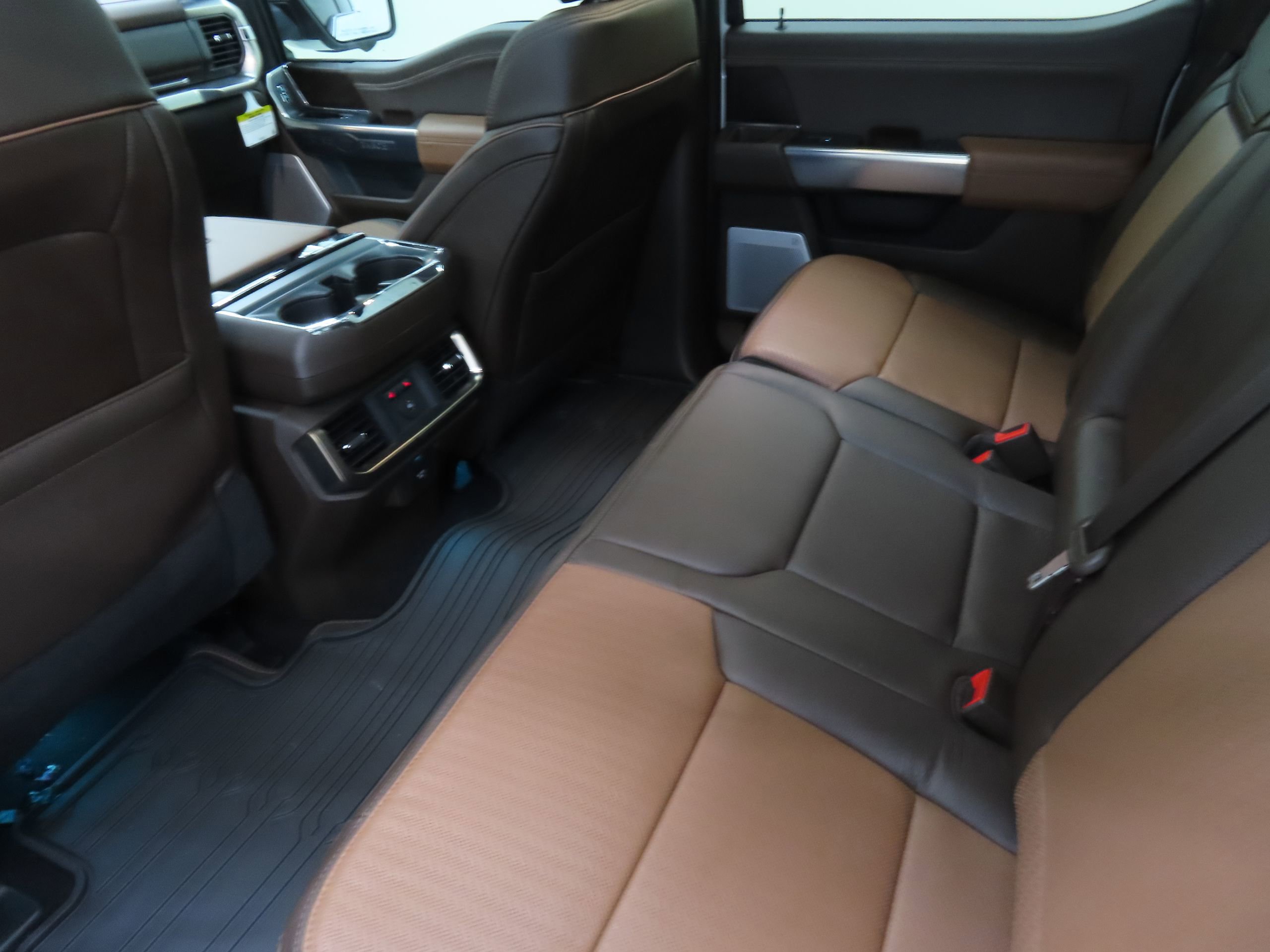 New 2025 Ford F150 King Ranch w/ FX4 Off-Road Package AWD/4WD image 24