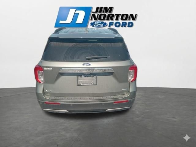 Used 2020 Ford Explorer XLT w/ Equipment Group 202A AWD/4WD image 8