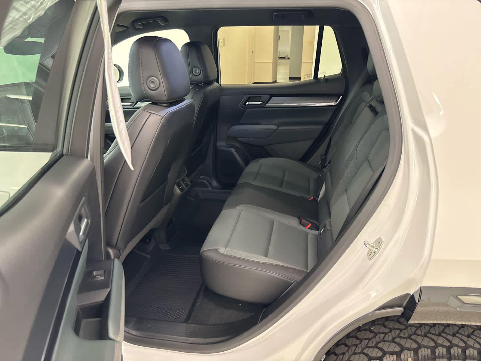 Used 2026 GMC Terrain AT4 image 15