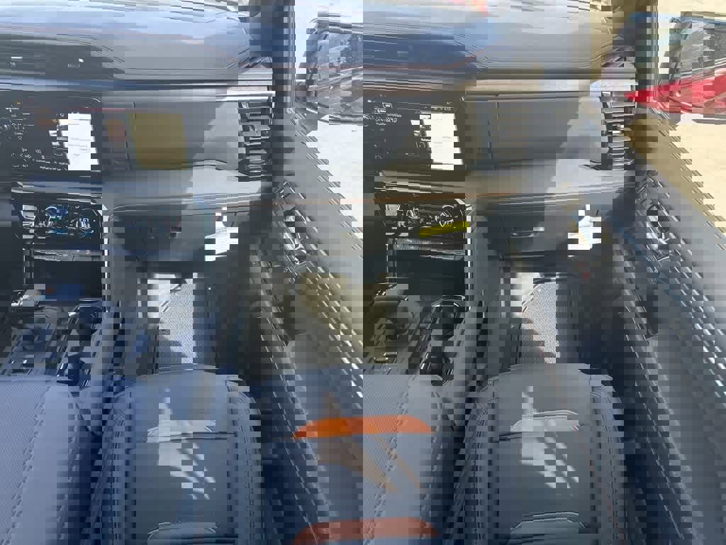 New 2024 GMC Sierra 1500 AT4 w/ Technology Package image 35