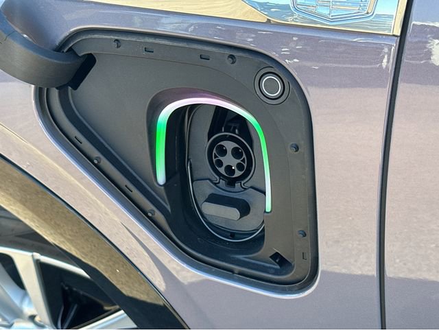 New 2026 Cadillac Vistiq Luxury AWD/4WD image 17