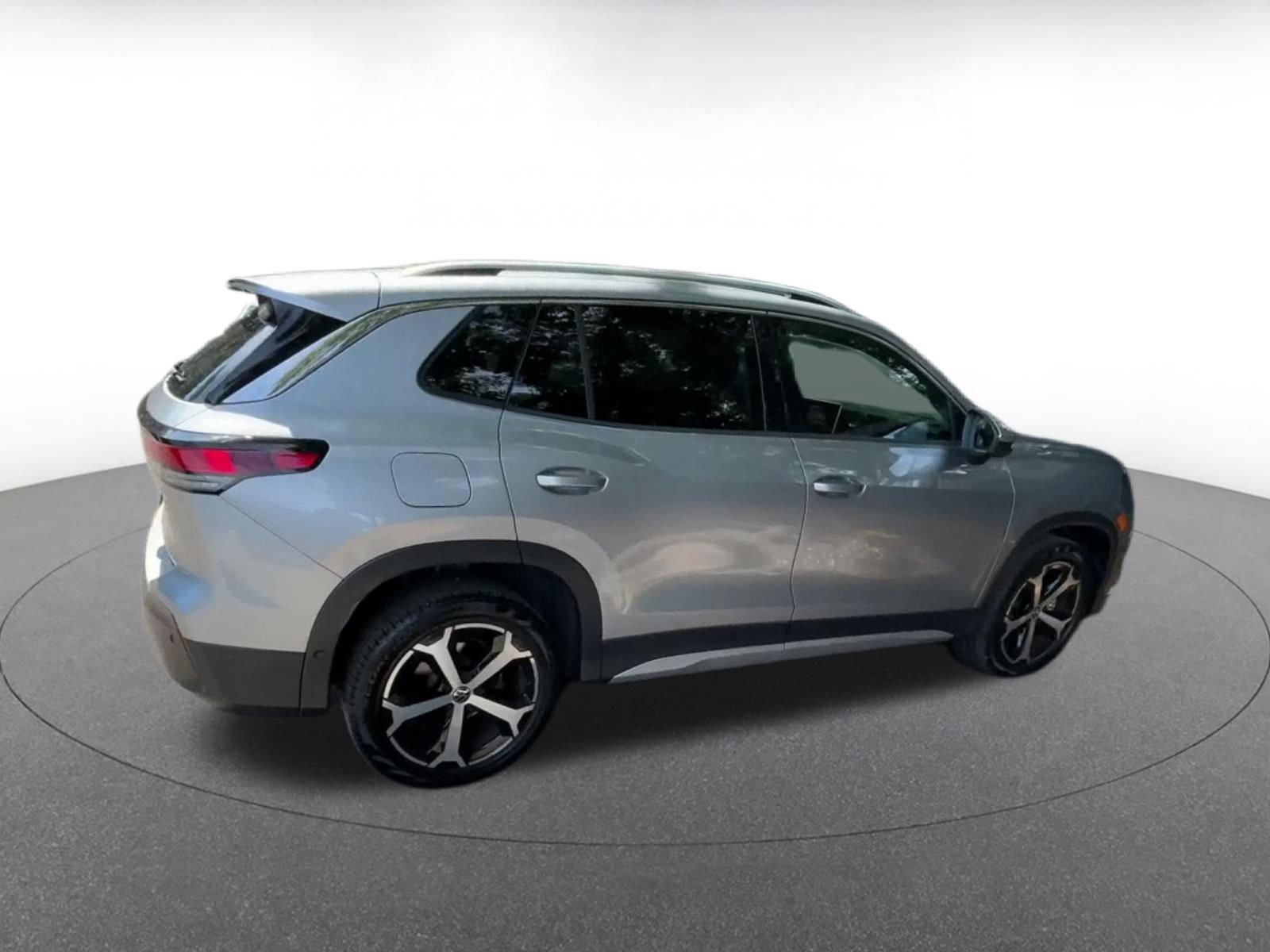 Used 2025 Chevrolet Equinox LT FWD image 14