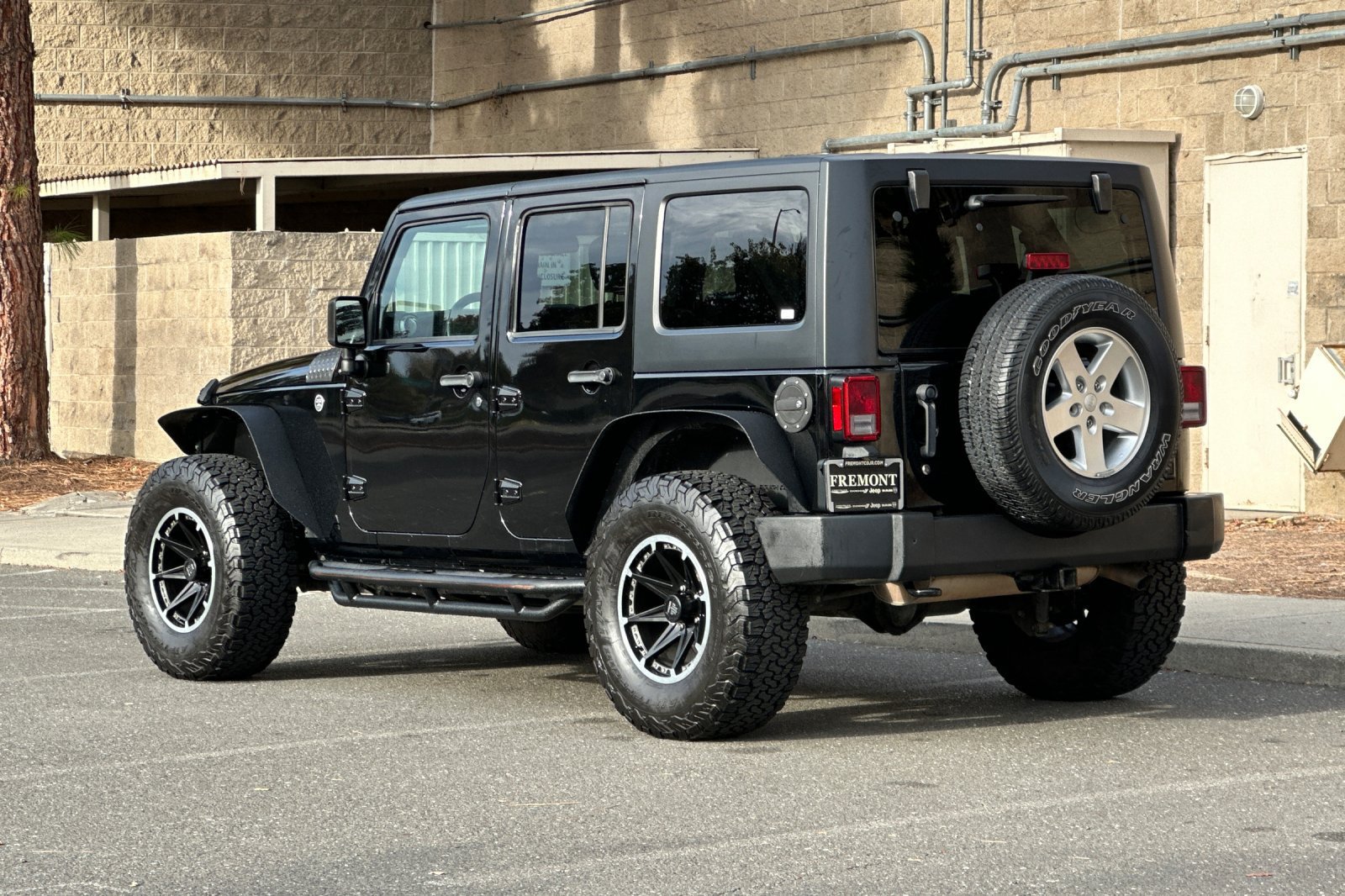 Used 2016 Jeep Wrangler Unlimited Sport w/ Quick Order Package 24S AWD/4WD image 5