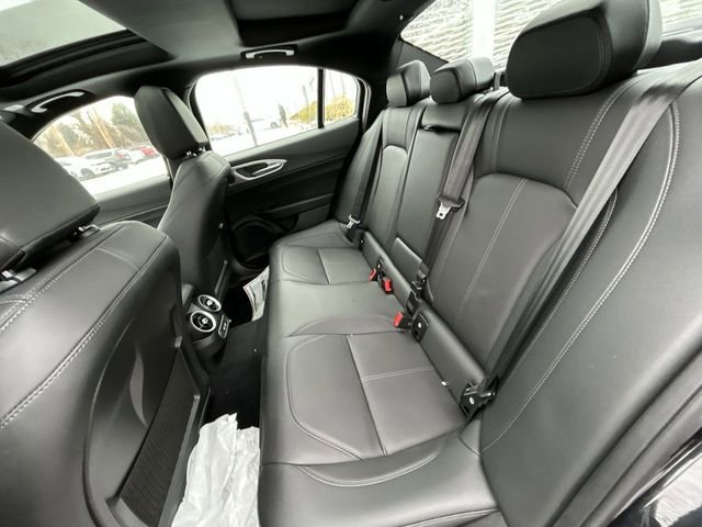 New 2025 Alfa Romeo Giulia AWD w/ Driving Assist Package image 13