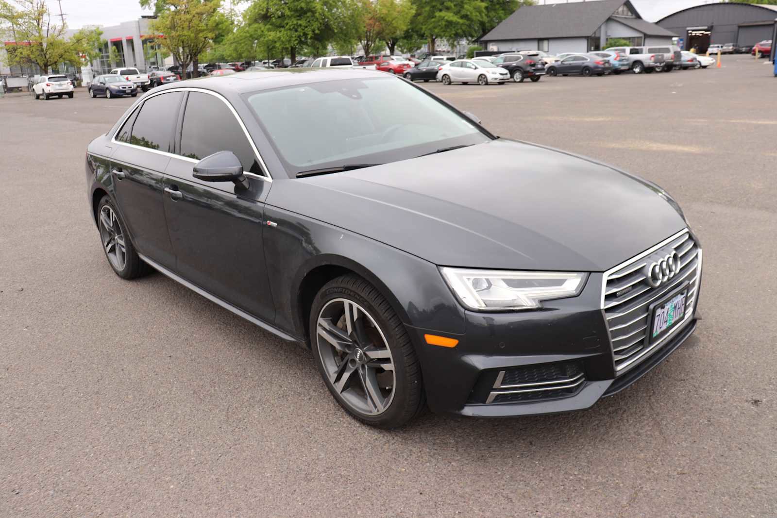 Used 2017 Audi A4 2.0T Prestige w/ Prestige Package AWD/4WD image 3