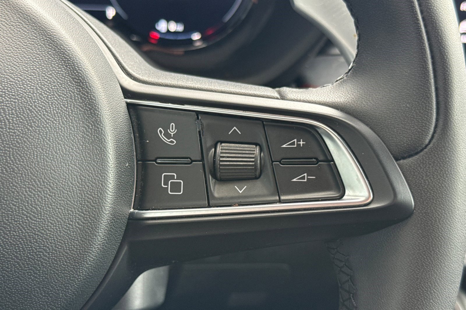 Used 2024 Dodge Hornet R/T w/ R/T Blacktop Package image 30