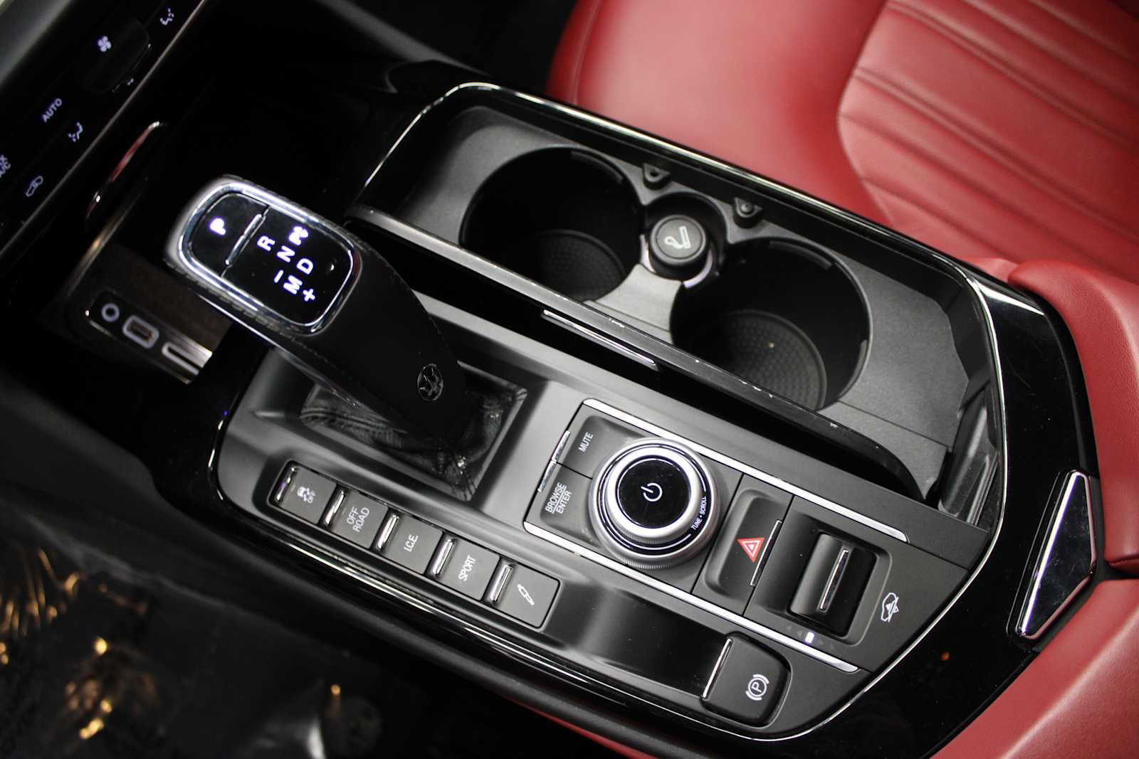 Used 2022 Maserati Levante GT image 34