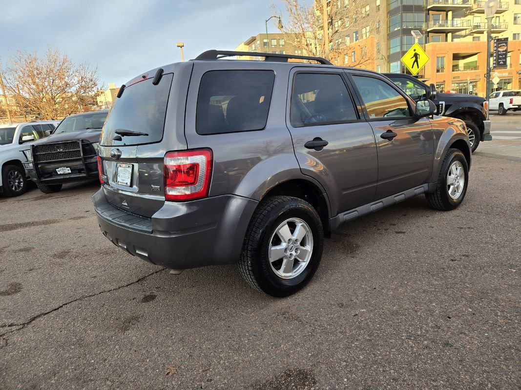 Used 2012 Ford Escape XLT AWD/4WD image 9