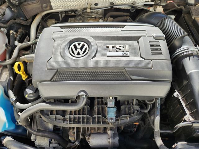 Used 2018 Volkswagen Golf R DCC & Navigation 4Motion image 21