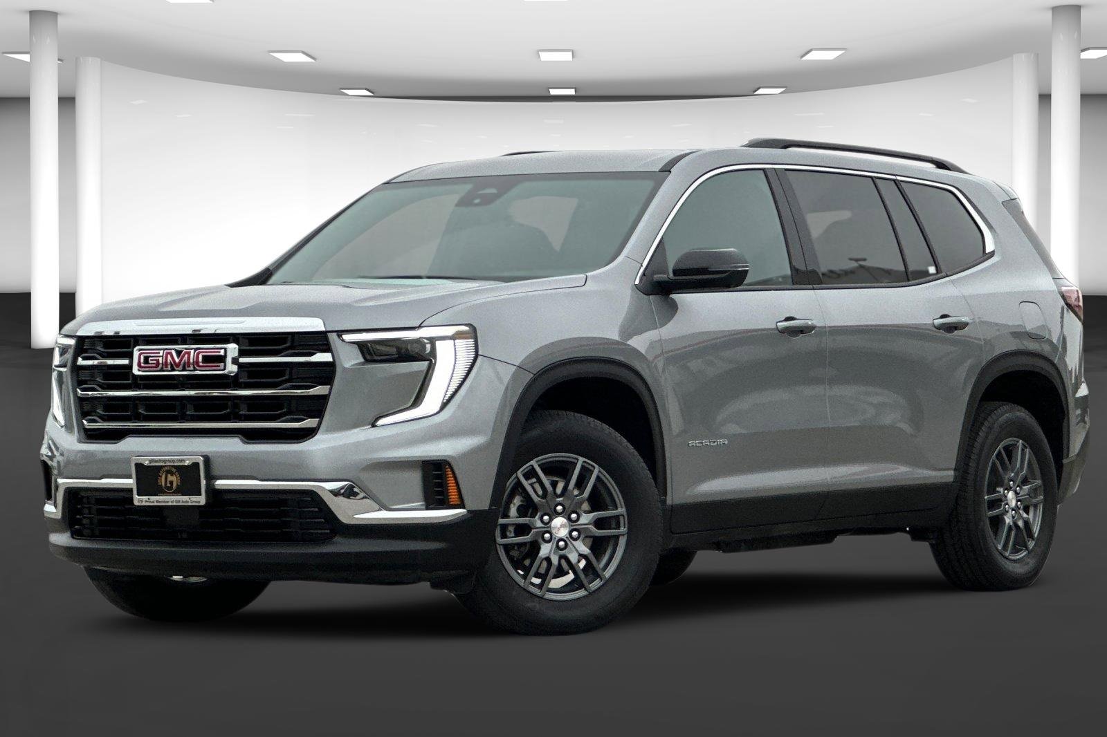 Used 2025 GMC Acadia Elevation image 2