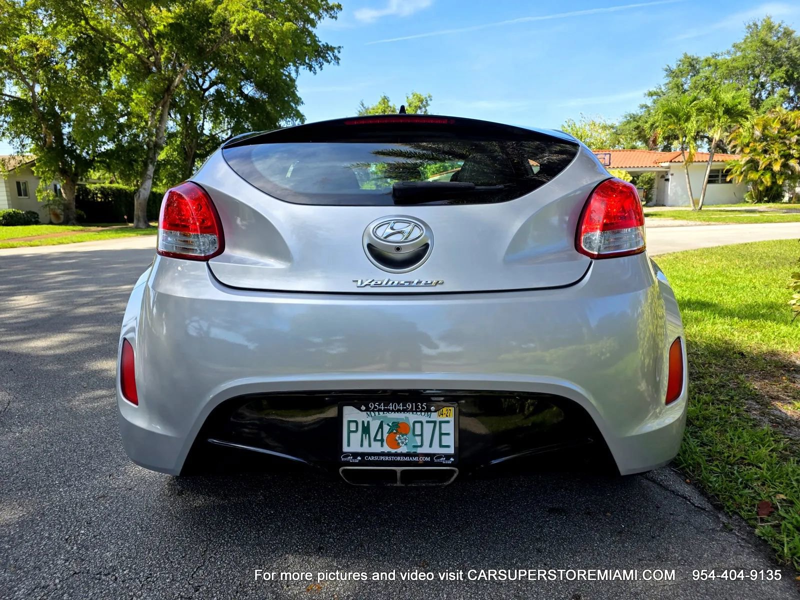 Used 2017 Hyundai Veloster Value Edition FWD image 31