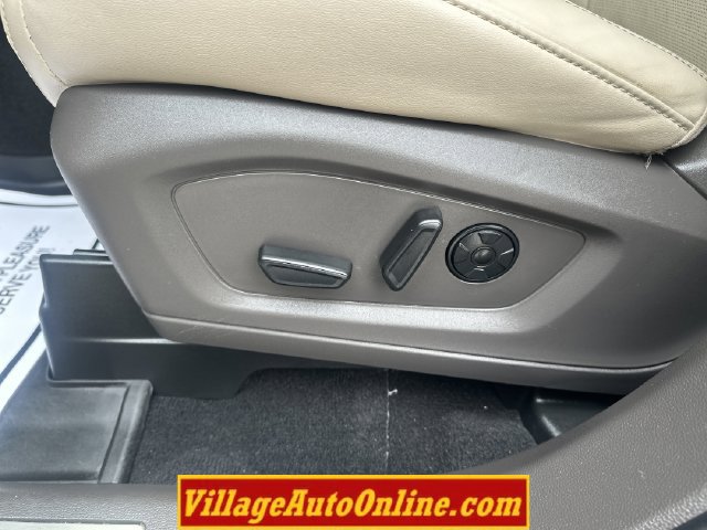 Used 2021 Ford Explorer Platinum w/ Equipment Group 601A AWD/4WD image 18