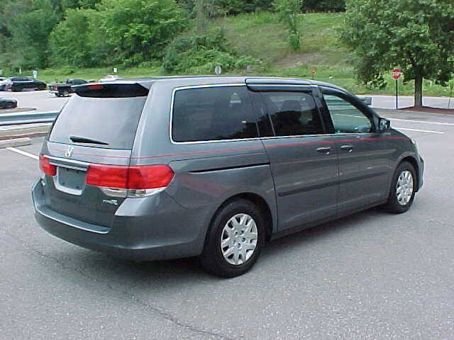 Used 2010 Honda Odyssey LX image 9
