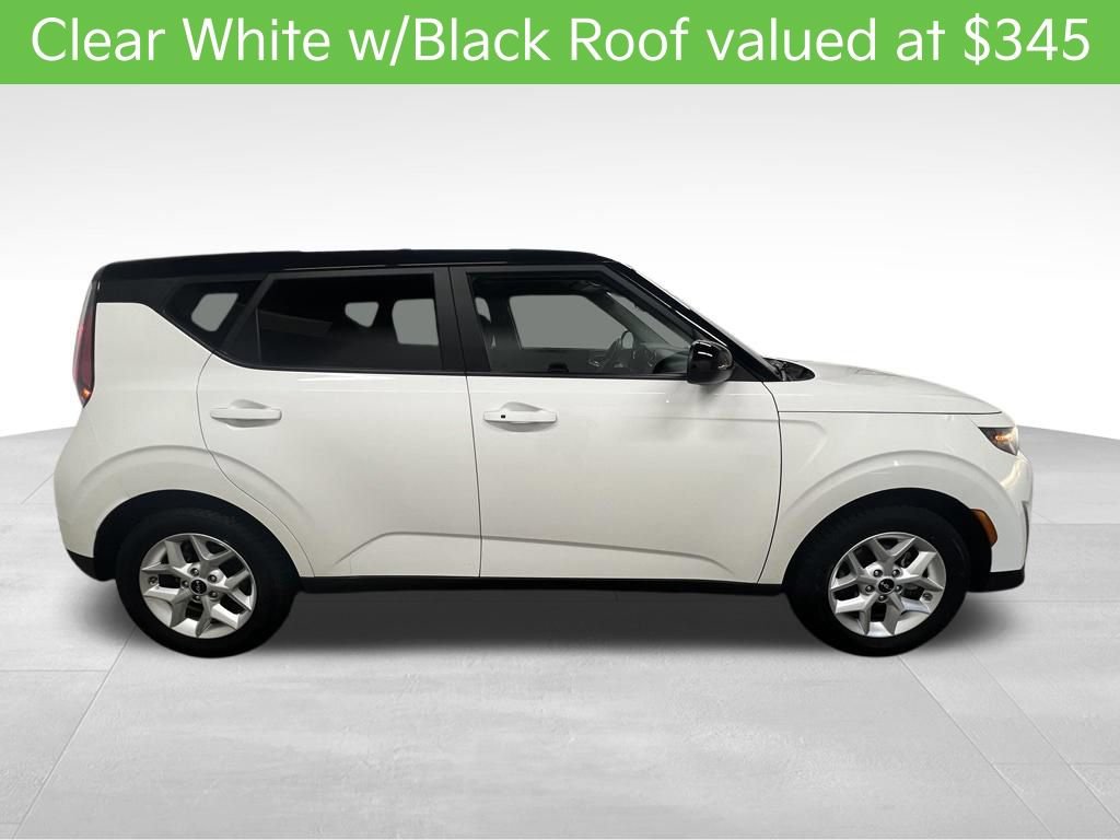 Used 2023 Kia Soul S FWD image 2