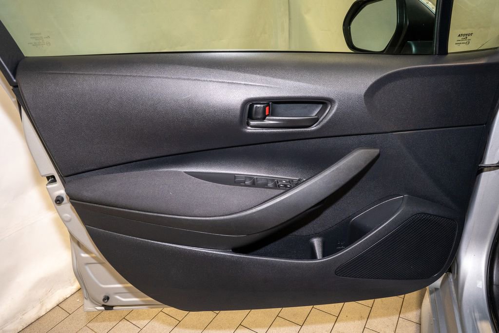 Used 2023 Toyota Corolla LE image 11