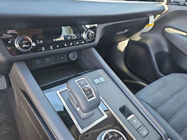 Used 2026 Nissan Rogue SL image 12