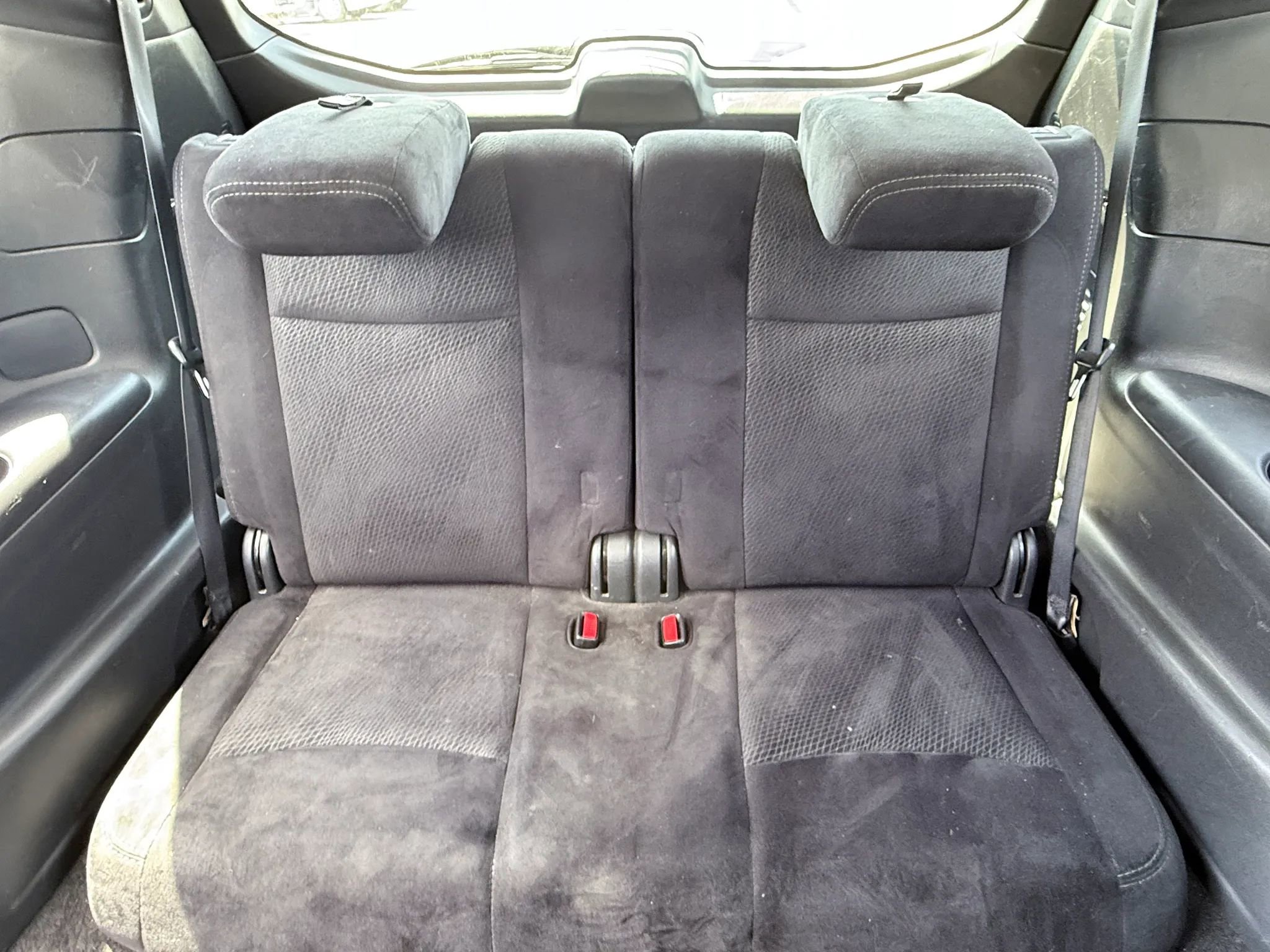 Used 2015 Nissan Pathfinder SV image 23