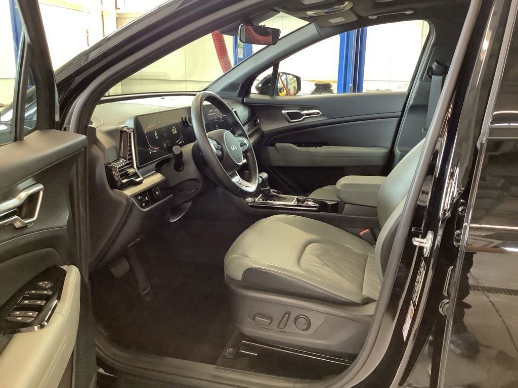 Certified 2023 Kia Sportage X-Line w/ X-Line Premium Package AWD/4WD image 12