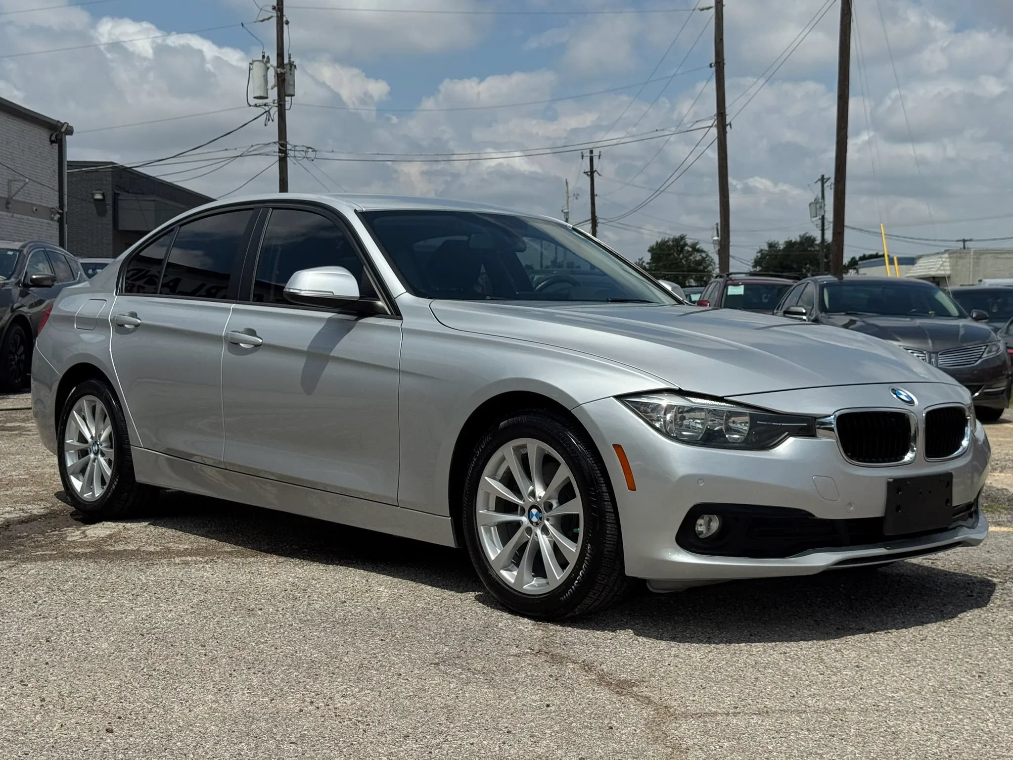 Used 2016 BMW 320i Sedan RWD image 8