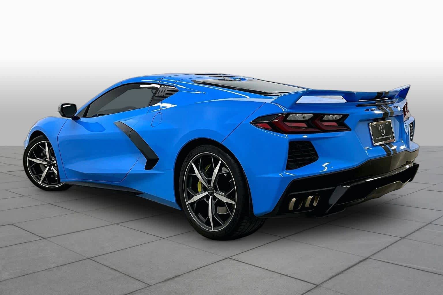 Used 2021 Chevrolet Corvette Stingray Preferred Cpe w/ Z51 Performance Package RWD image 12