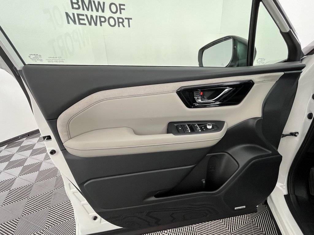 Used 2025 Subaru Forester Limited image 28