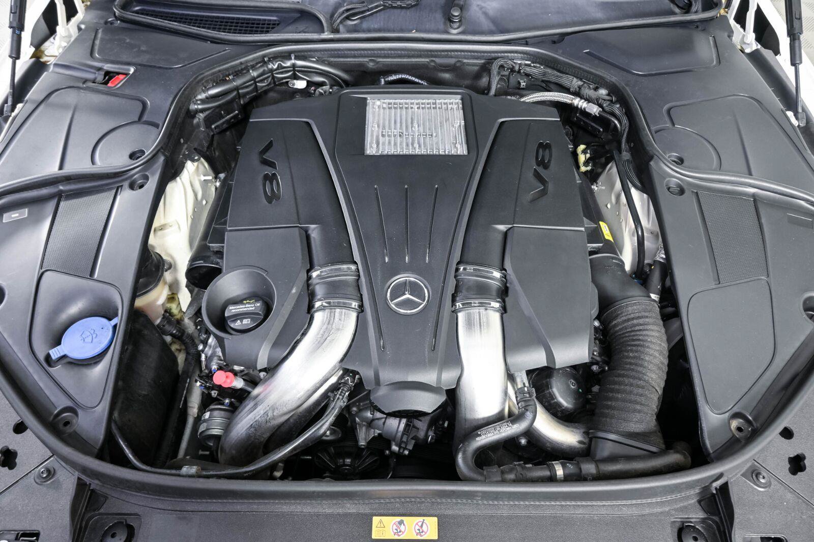 Used 2017 Mercedes-Benz S 550 Sedan w/ Premium Package image 34