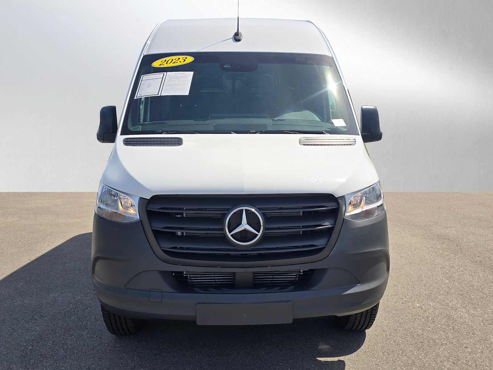 Used 2023 Mercedes-Benz Sprinter 1500 image 10