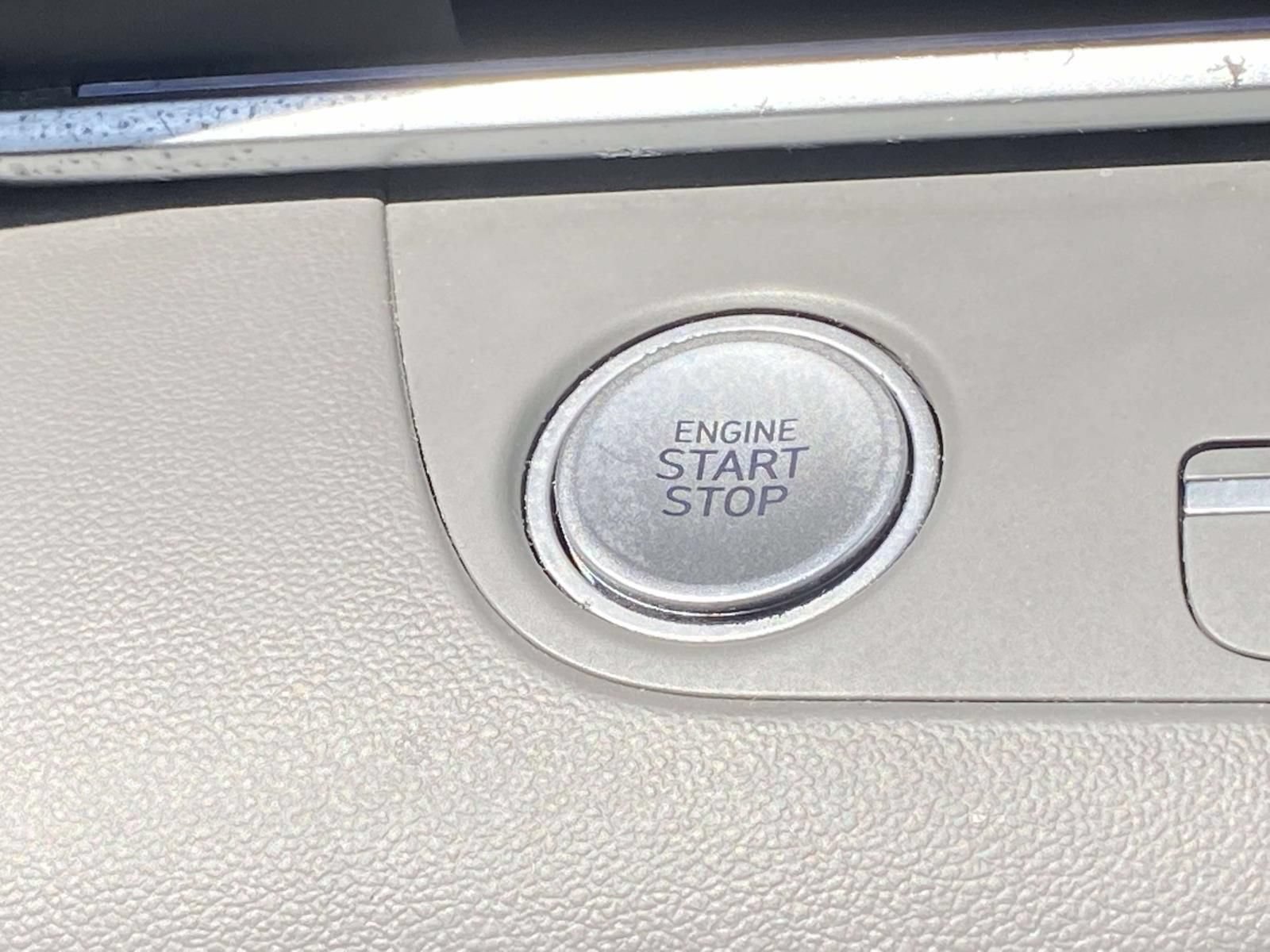 Used 2024 Hyundai Elantra SEL FWD image 23