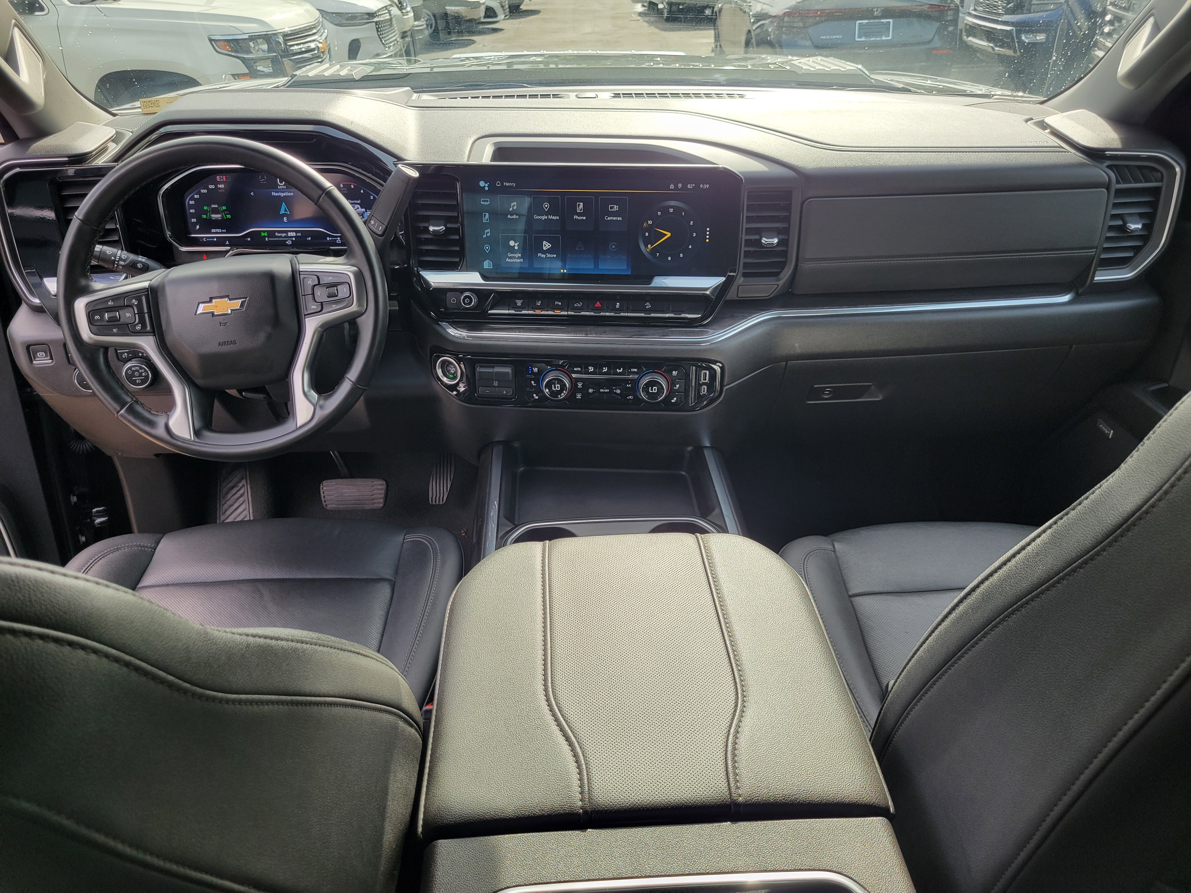 Used 2024 Chevrolet Silverado 2500 LTZ w/ LTZ Plus Package image 17