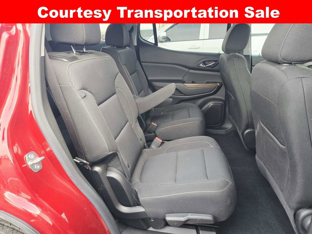 Used 2023 GMC Acadia SLE w/ Driver Convenience Package FWD image 16