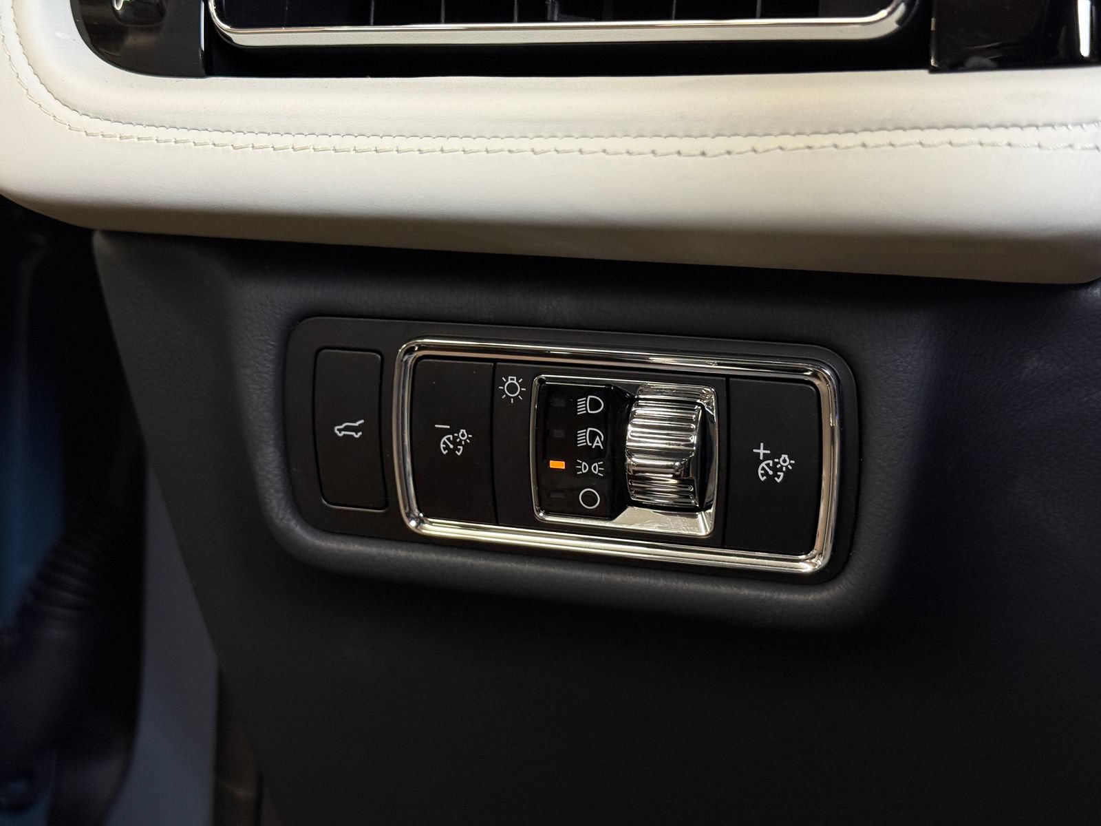 New 2026 Lincoln Aviator Black Label w/ Dynamic Handling Package AWD/4WD image 37