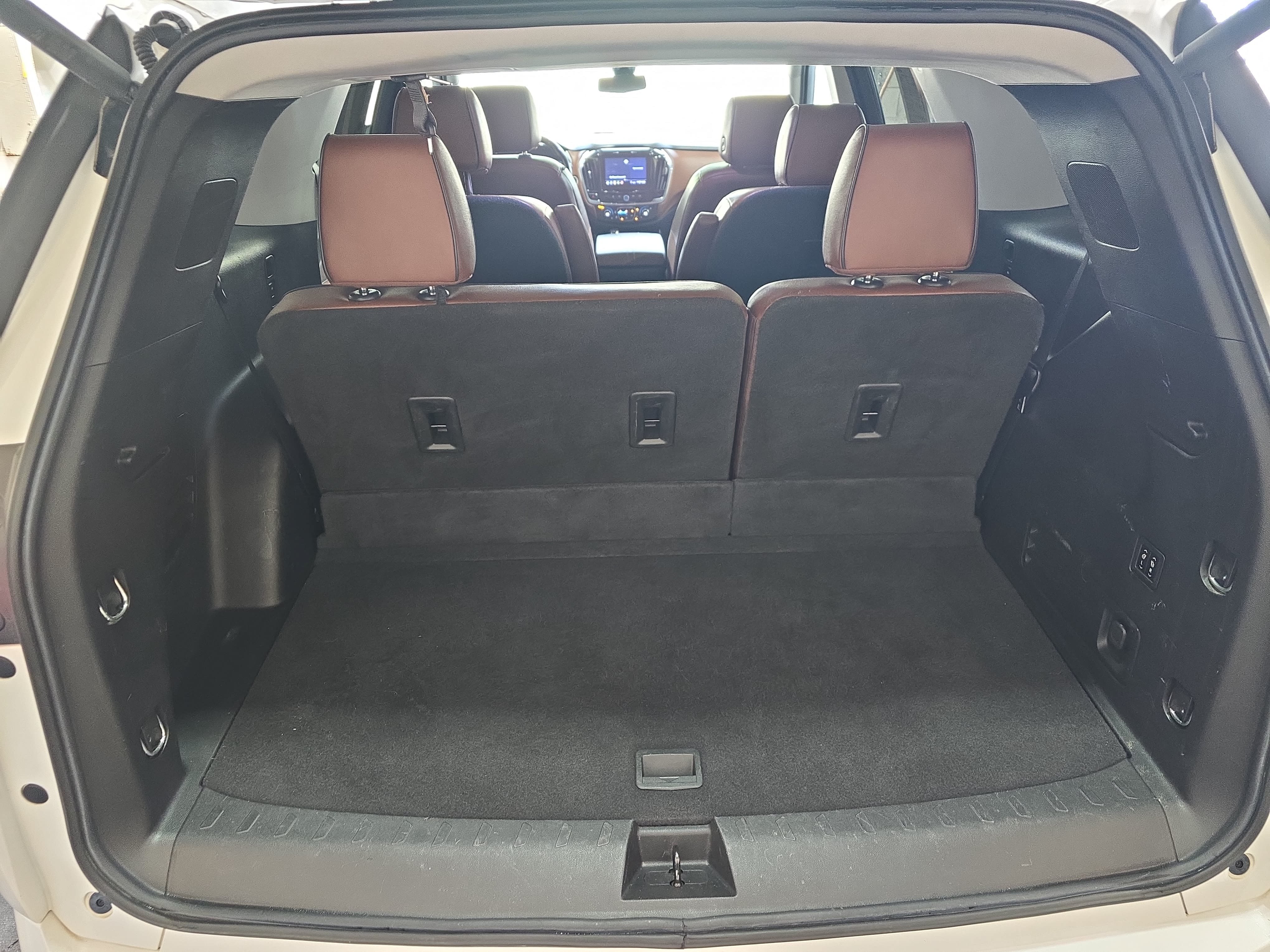 Used 2020 Chevrolet Traverse High Country AWD/4WD image 13