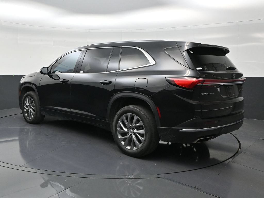 Used 2025 Buick Enclave Preferred w/ Power Package FWD image 3