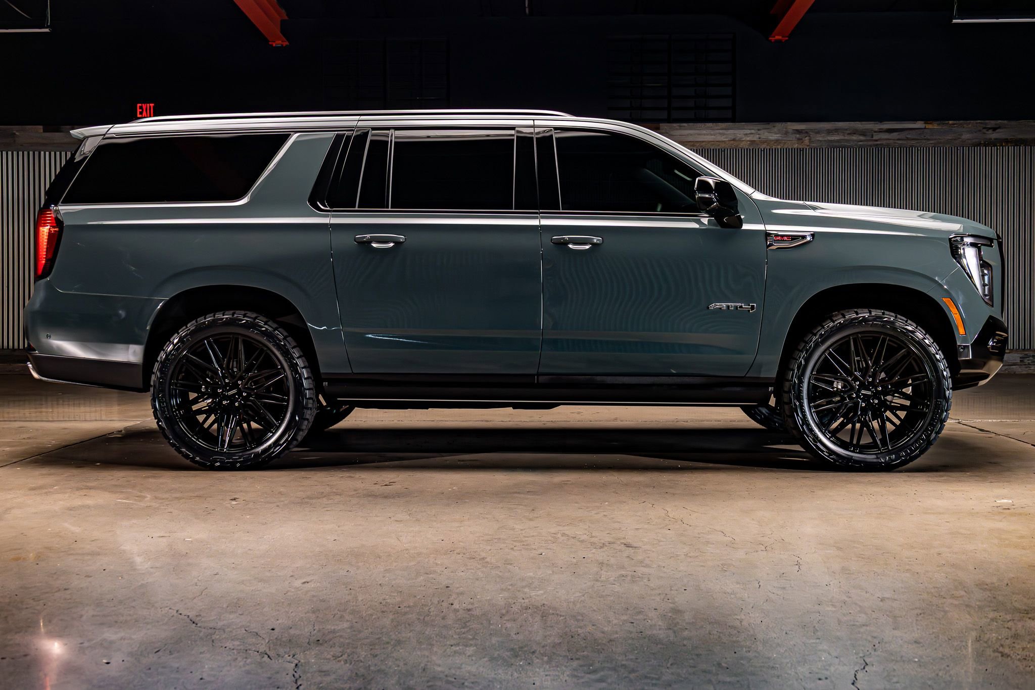 Used 2026 GMC Yukon XL AT4 w/ AT4 Premium Plus Package image 11