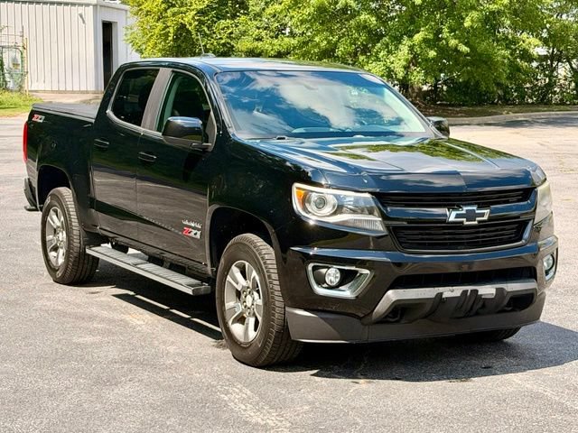 Used 2017 Chevrolet Colorado Z71 w/ Z71 Midnight Edition AWD/4WD image 11