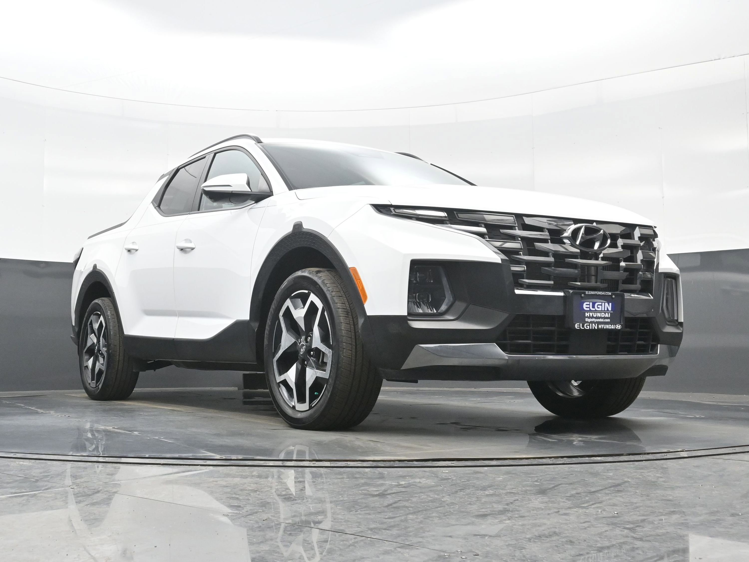 Certified 2023 Hyundai Santa Cruz Limited w/ Winter Package image 33