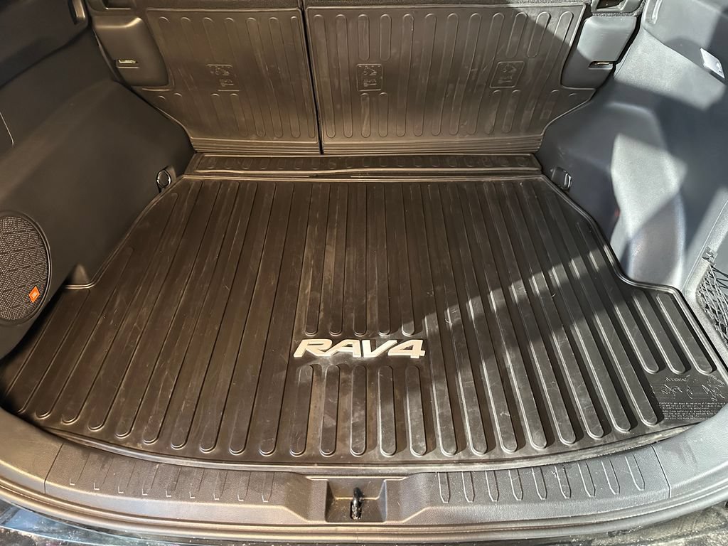 Used 2020 Toyota RAV4 XSE AWD/4WD image 22