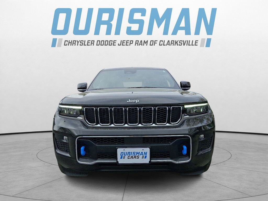 Used 2023 Jeep Grand Cherokee Overland image 2