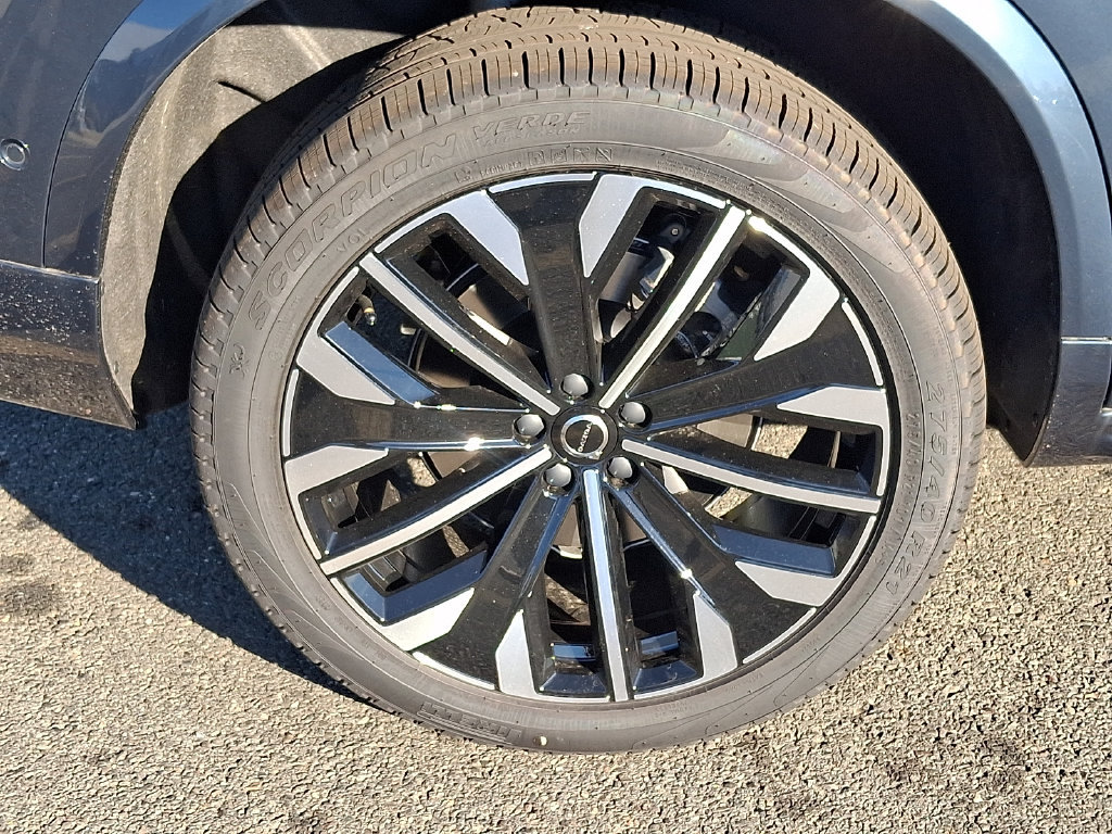 New 2027 Volvo XC90 B6 Plus AWD/4WD image 7