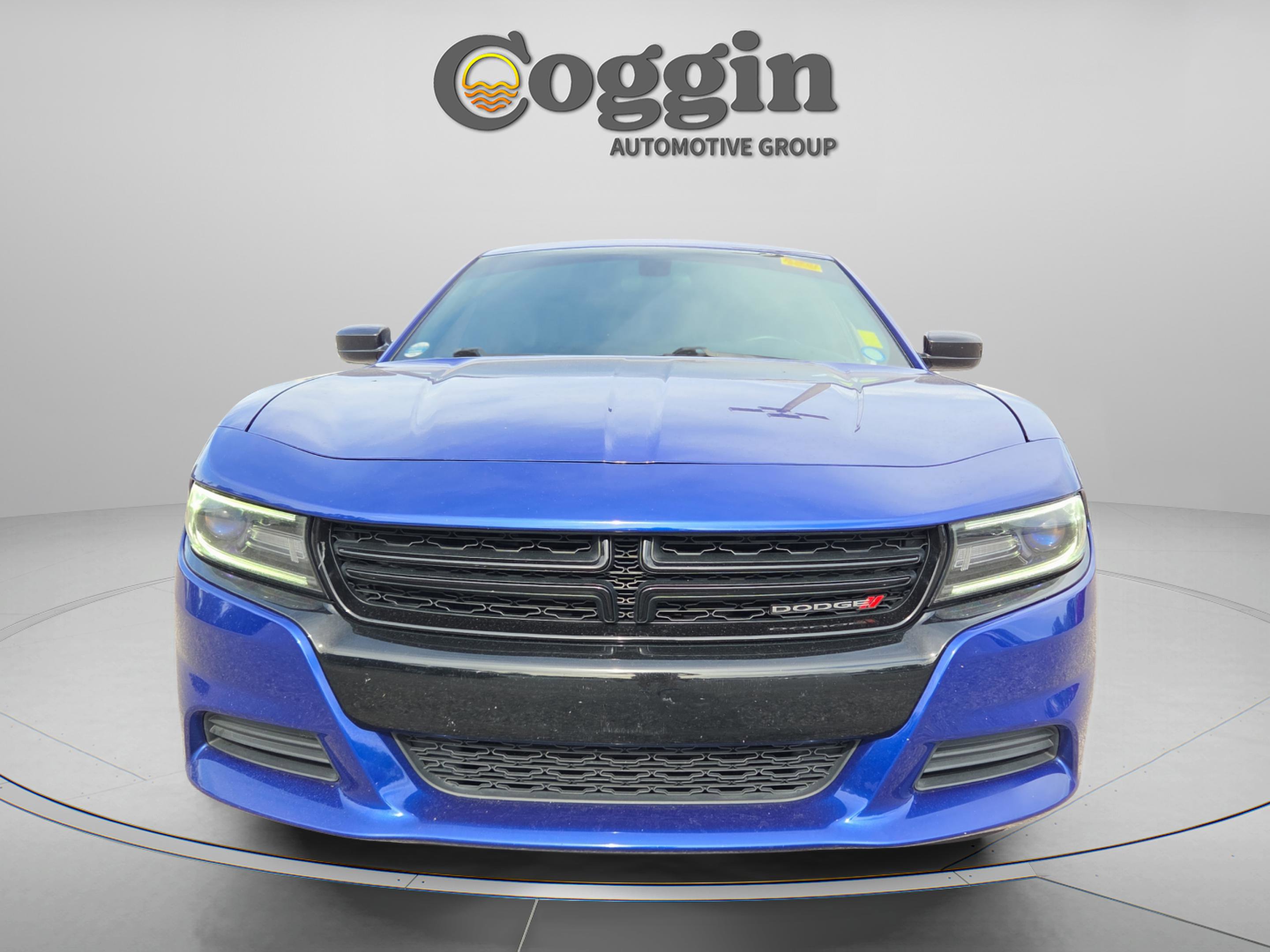 Used 2018 Dodge Charger SXT w/ Blacktop Package RWD image 8