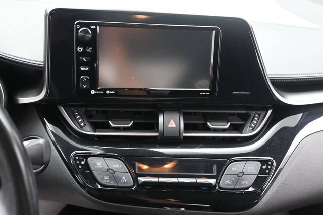 Used 2018 Toyota C-HR XLE FWD image 23