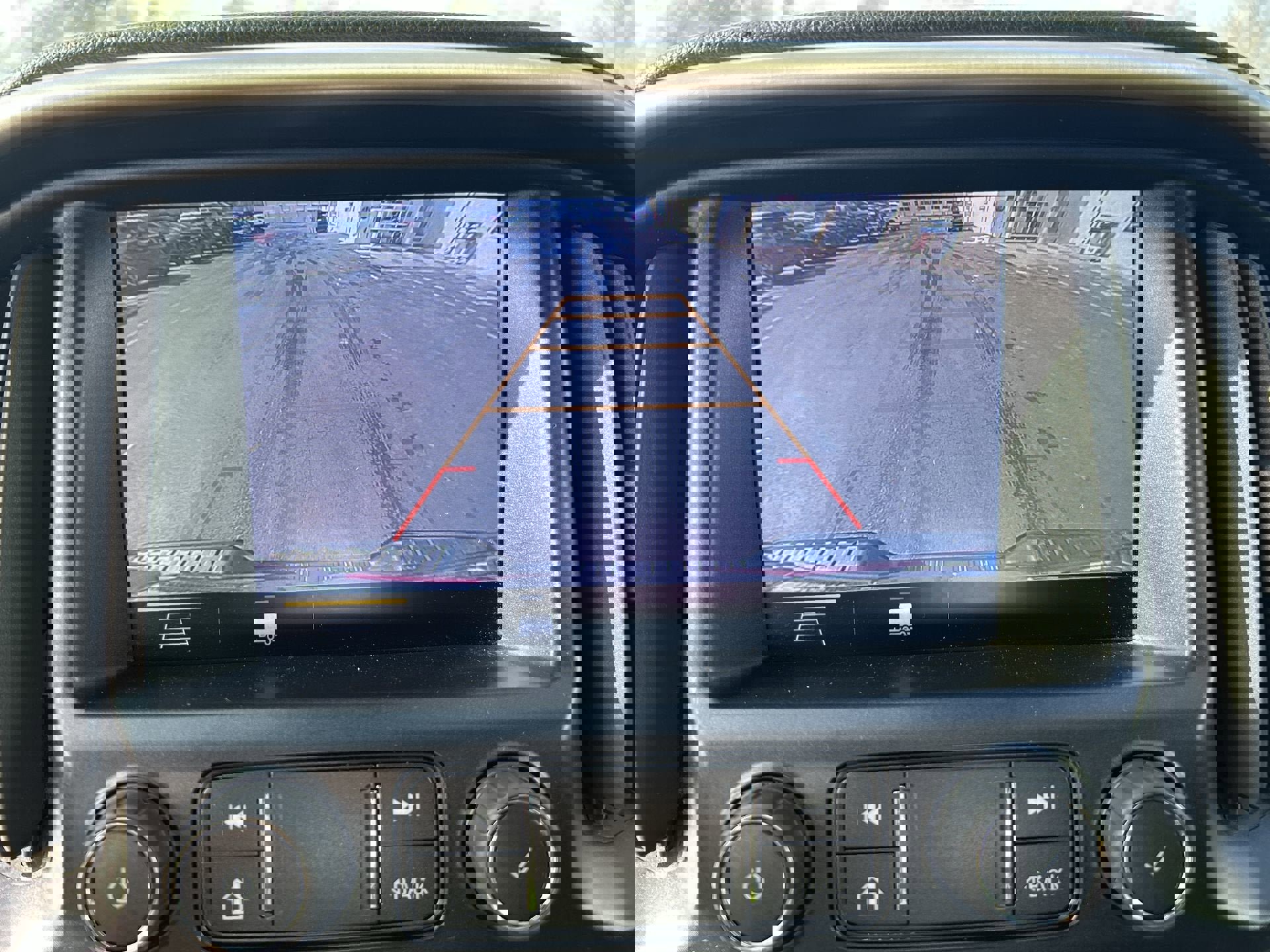 Used 2022 GMC Canyon Denali w/ Denali Black Edition Package image 17