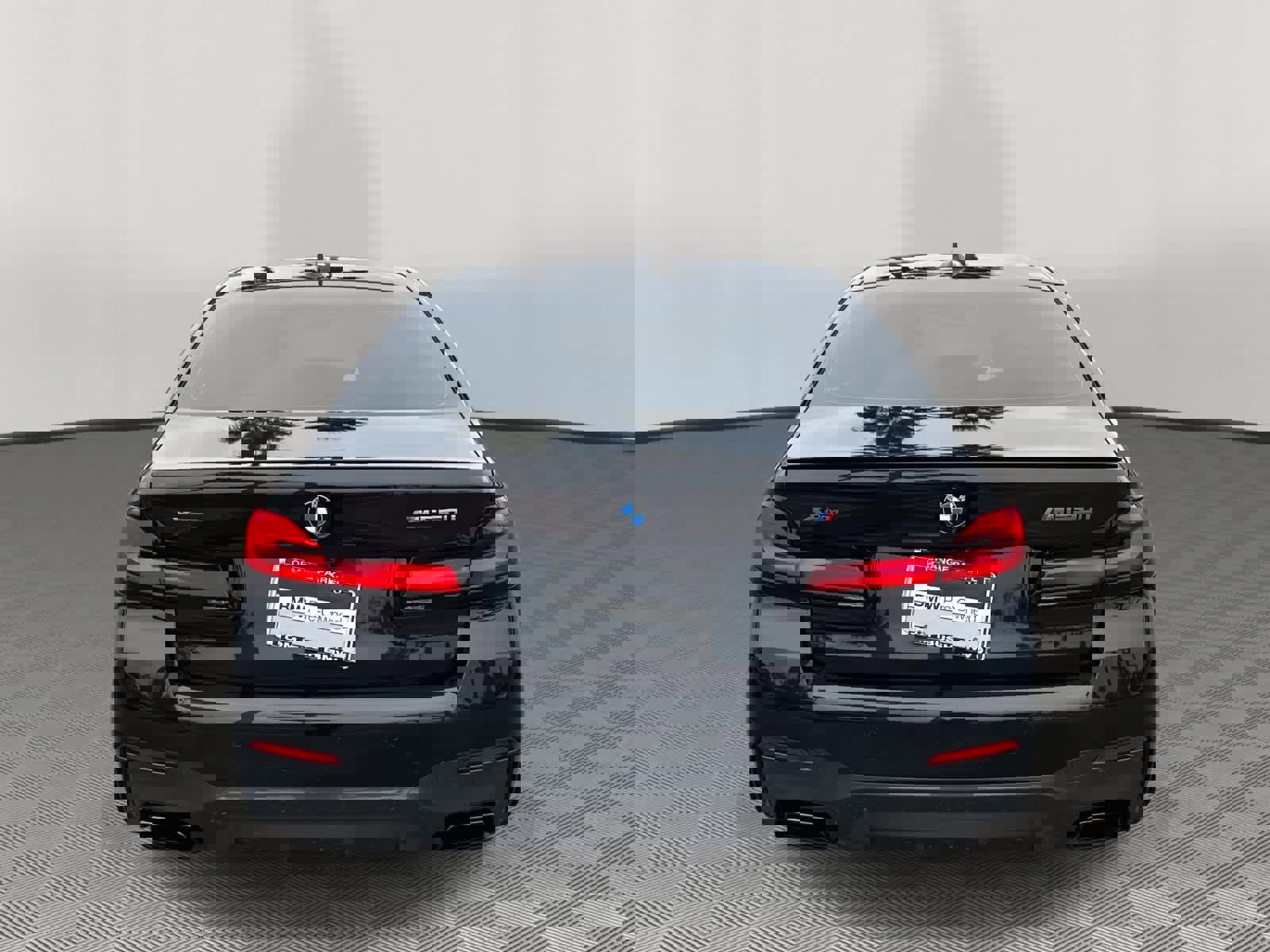 Used 2021 BMW M550i xDrive w/ Executive Package image 6