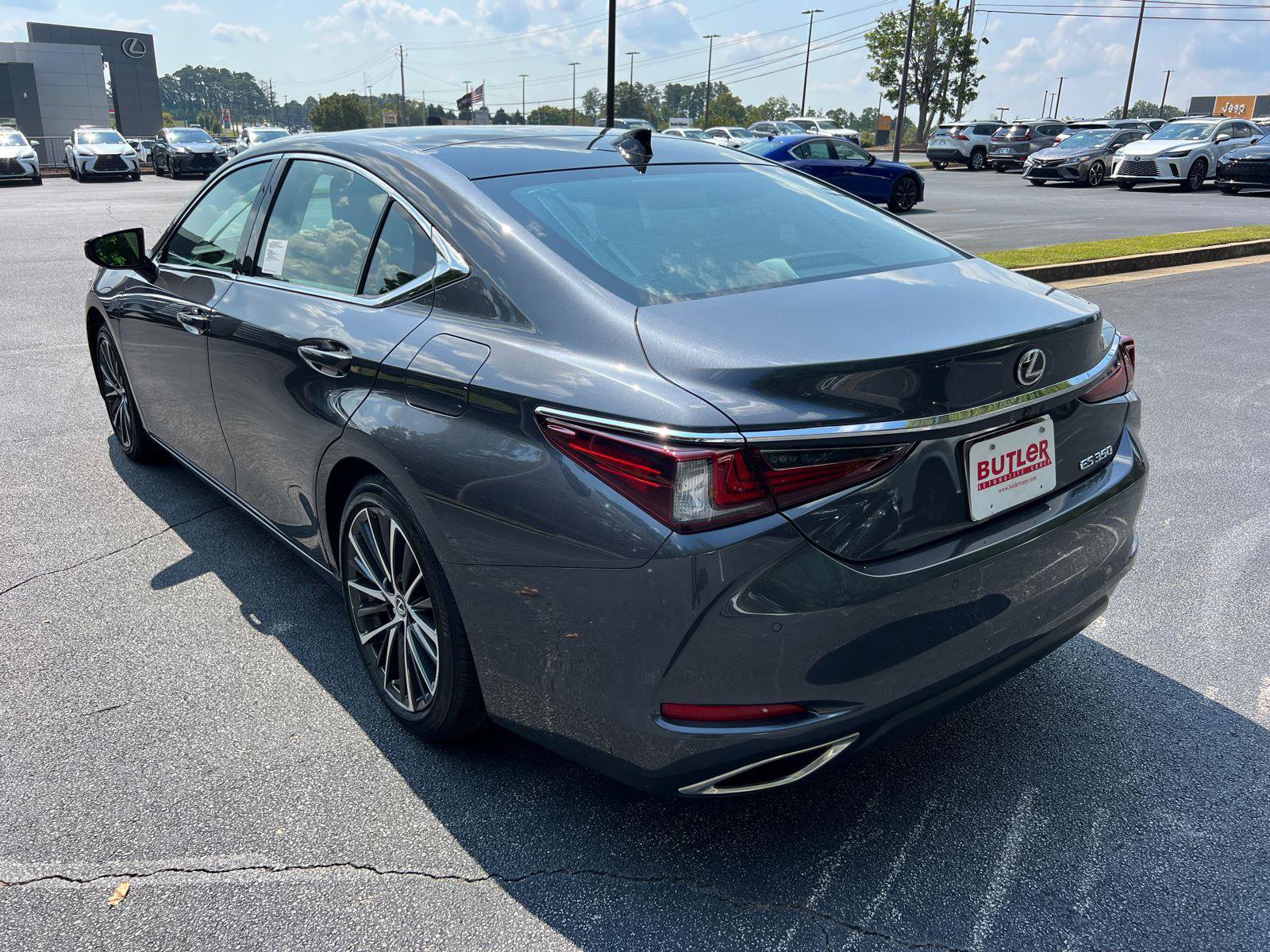 New 2025 Lexus ES 350 w/ Premium Package image 8