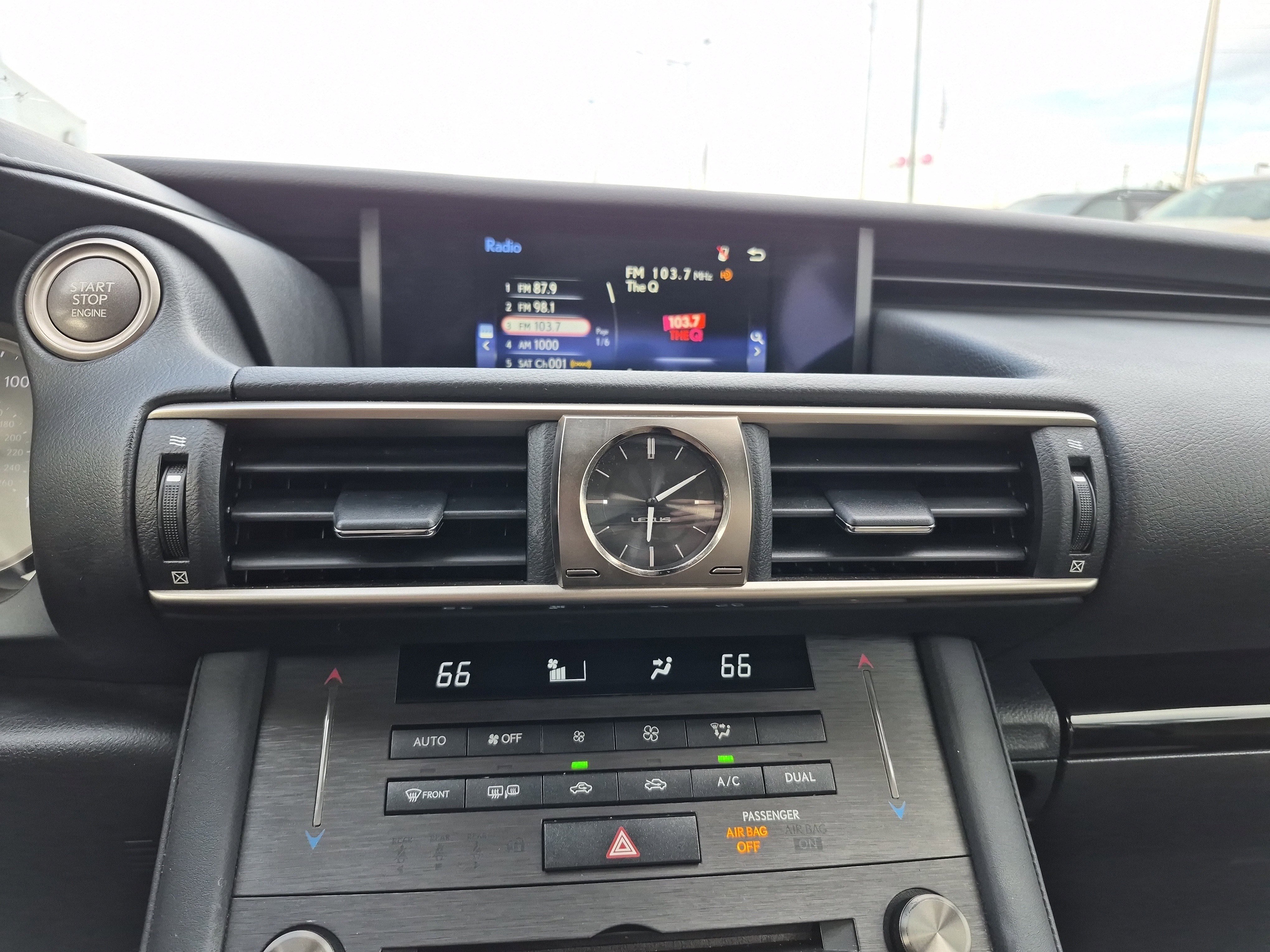 Used 2020 Lexus IS 300 image 32