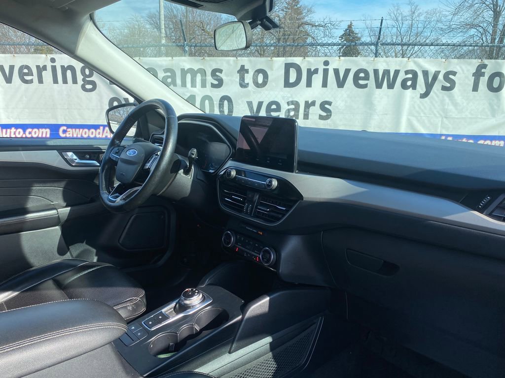 Used 2021 Ford Escape SEL AWD/4WD image 17