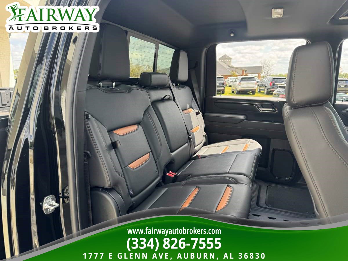 Used 2025 GMC Sierra 2500 AT4 w/ Technology Package image 13