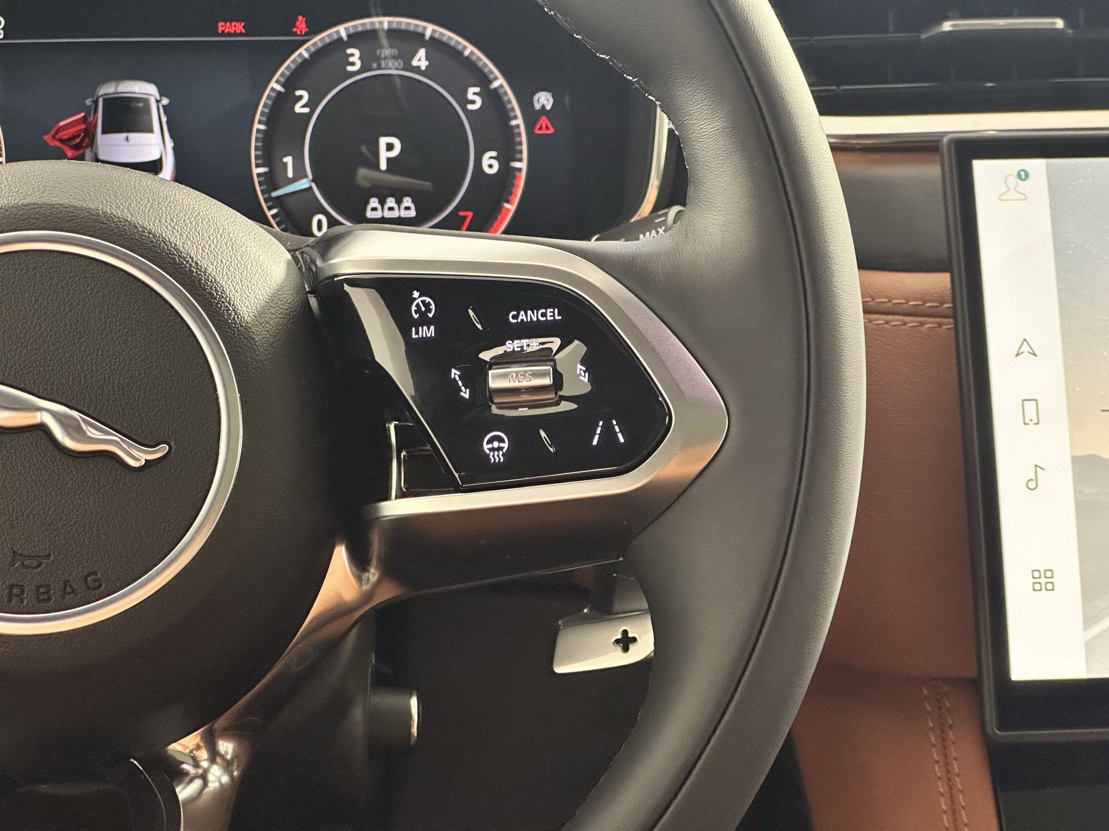 New 2026 Jaguar F-PACE R-Dynamic S image 21